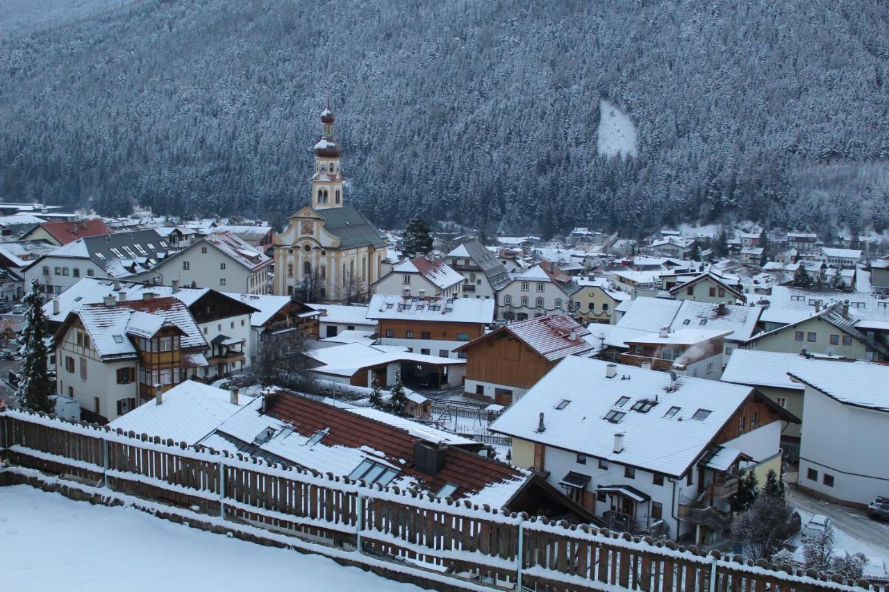 Ferienwohnung Auszeit Stubai ฟูลป์เมส ภายนอก รูปภาพ